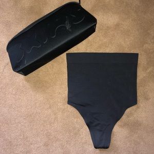 SKIMS high waisted bonded thong